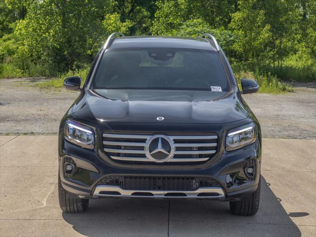 new 2024 Mercedes-Benz GLB 250 car, priced at $54,085