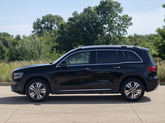 new 2024 Mercedes-Benz GLB 250 car, priced at $54,085