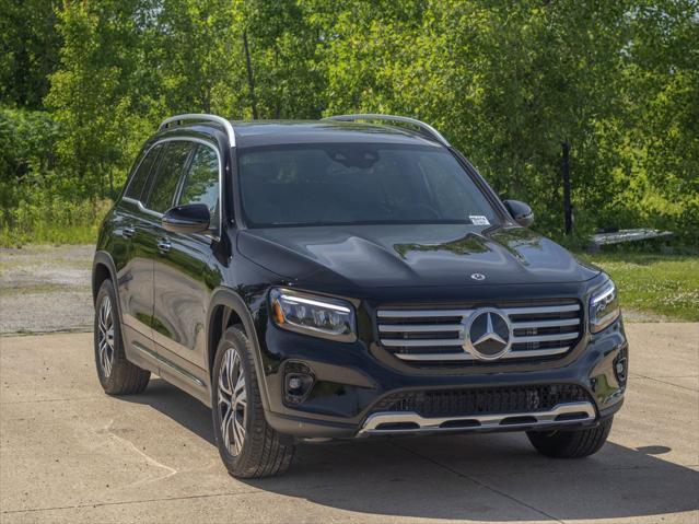 new 2024 Mercedes-Benz GLB 250 car, priced at $54,085