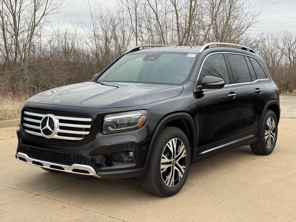 new 2024 Mercedes-Benz GLB 250 car, priced at $42,995