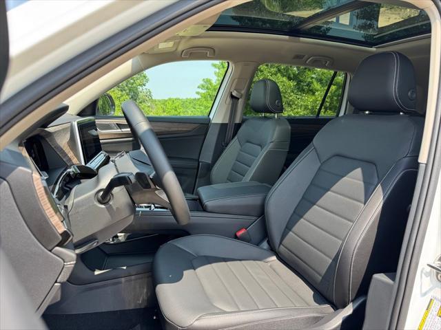 new 2025 Volkswagen Atlas car, priced at $47,802