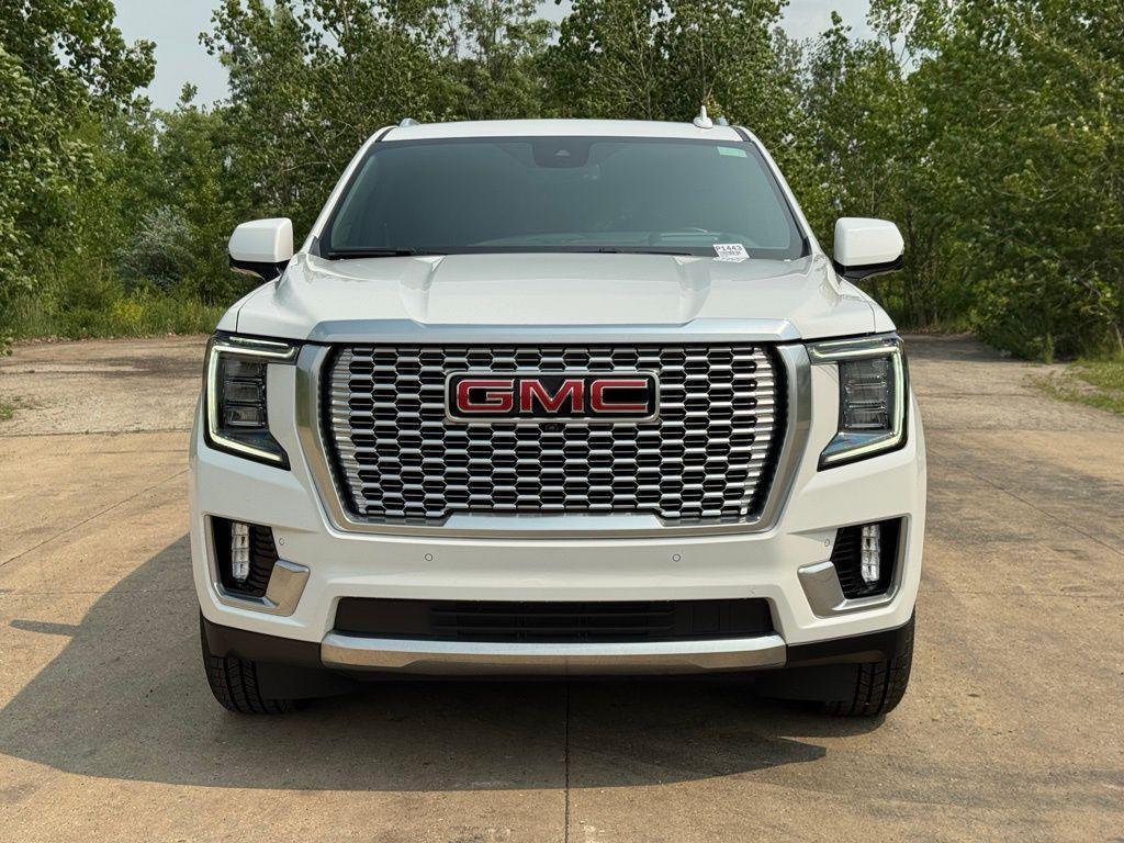 used 2023 GMC Yukon XL car, priced at $52,096