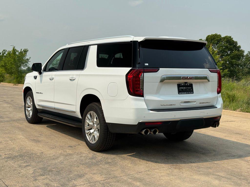 used 2023 GMC Yukon XL car, priced at $52,096