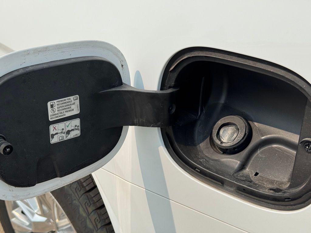 used 2023 GMC Yukon XL car, priced at $52,096