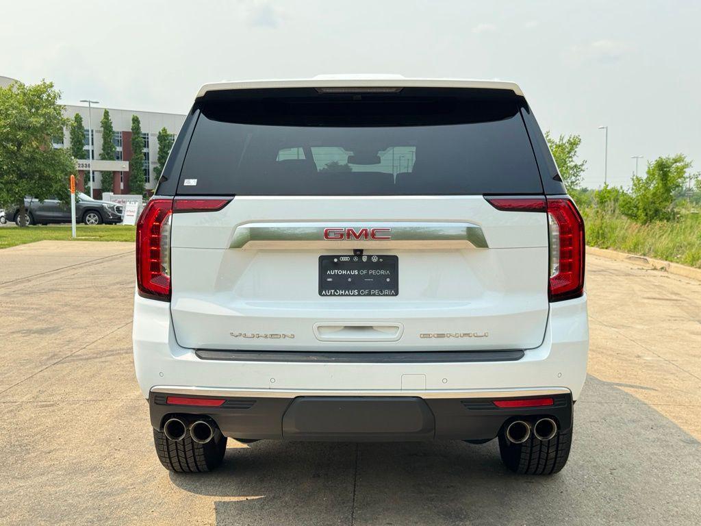 used 2023 GMC Yukon XL car, priced at $52,096