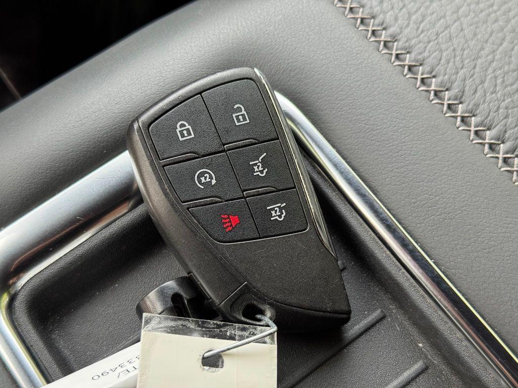 used 2023 GMC Yukon XL car, priced at $52,096