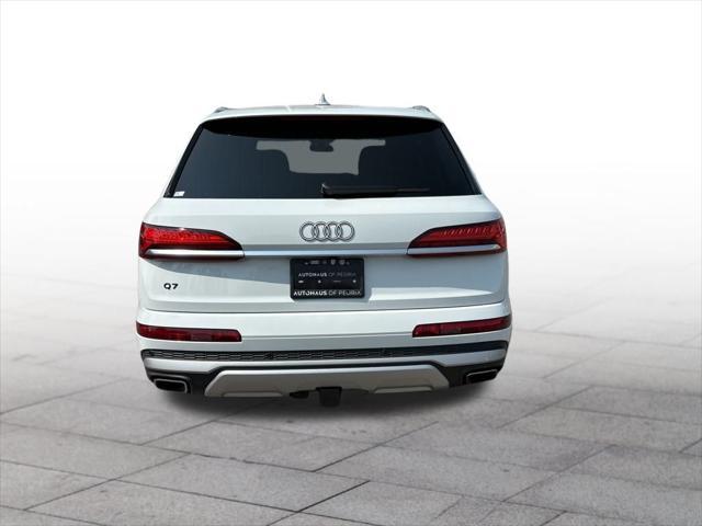 new 2025 Audi Q7 car, priced at $75,930