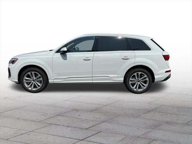 new 2025 Audi Q7 car, priced at $75,930