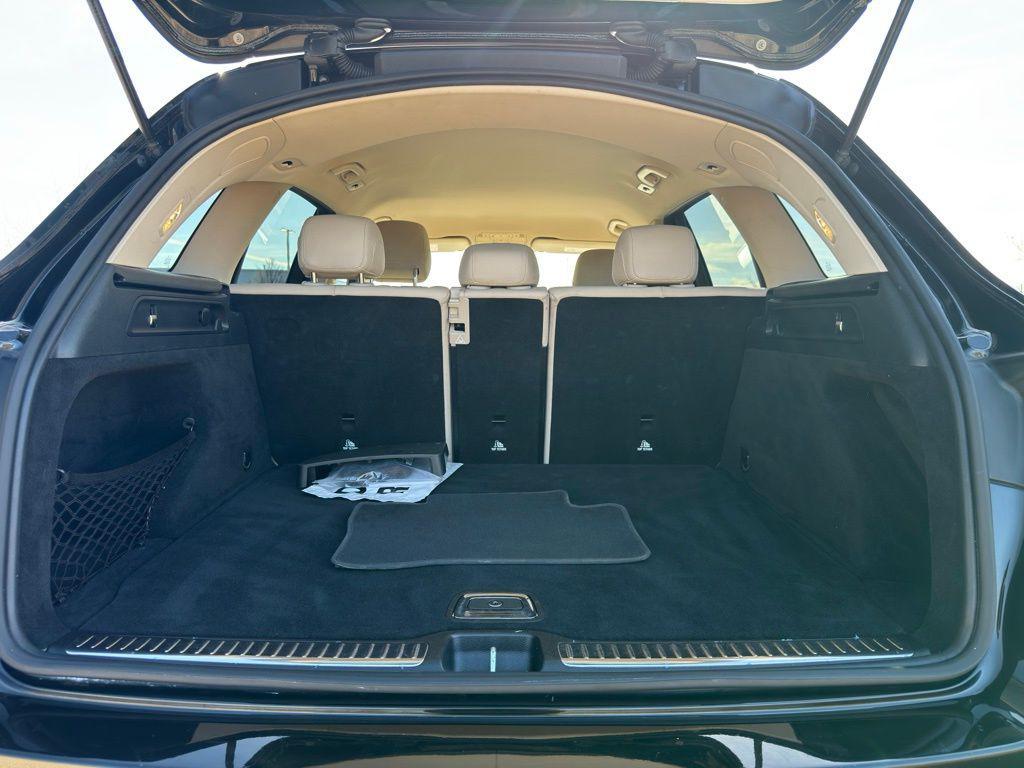 used 2019 Mercedes-Benz GLC 300 car, priced at $22,627