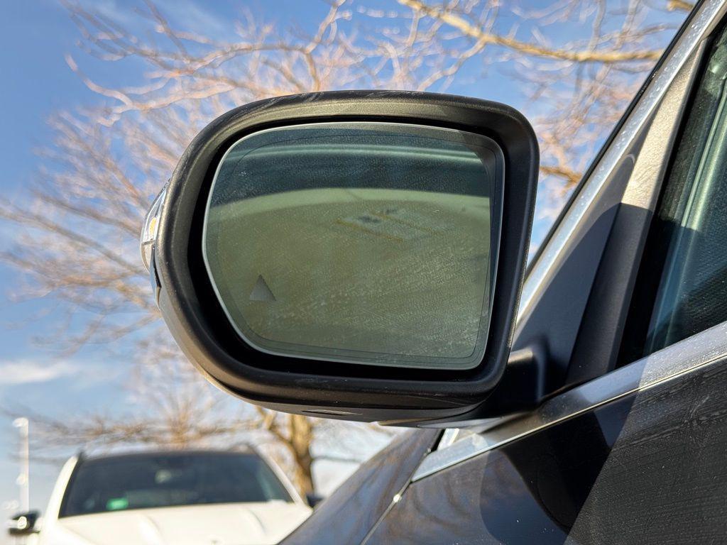 used 2019 Mercedes-Benz GLC 300 car, priced at $22,627