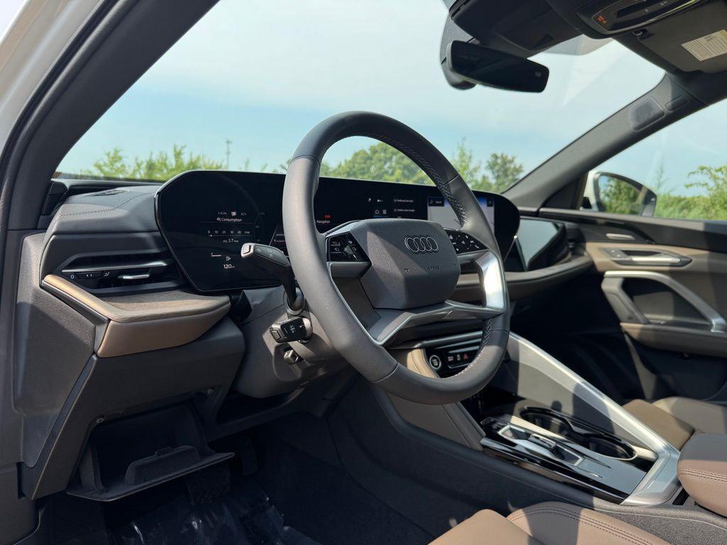 new 2025 Audi Q5 car, priced at $61,758