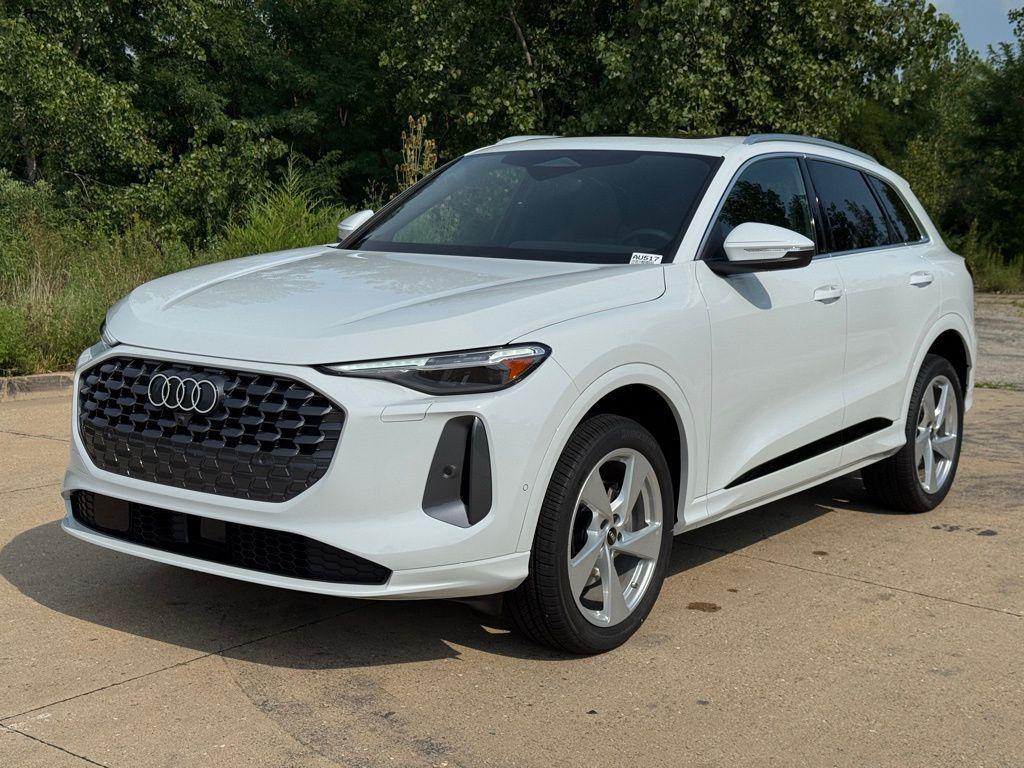 new 2025 Audi Q5 car, priced at $61,758