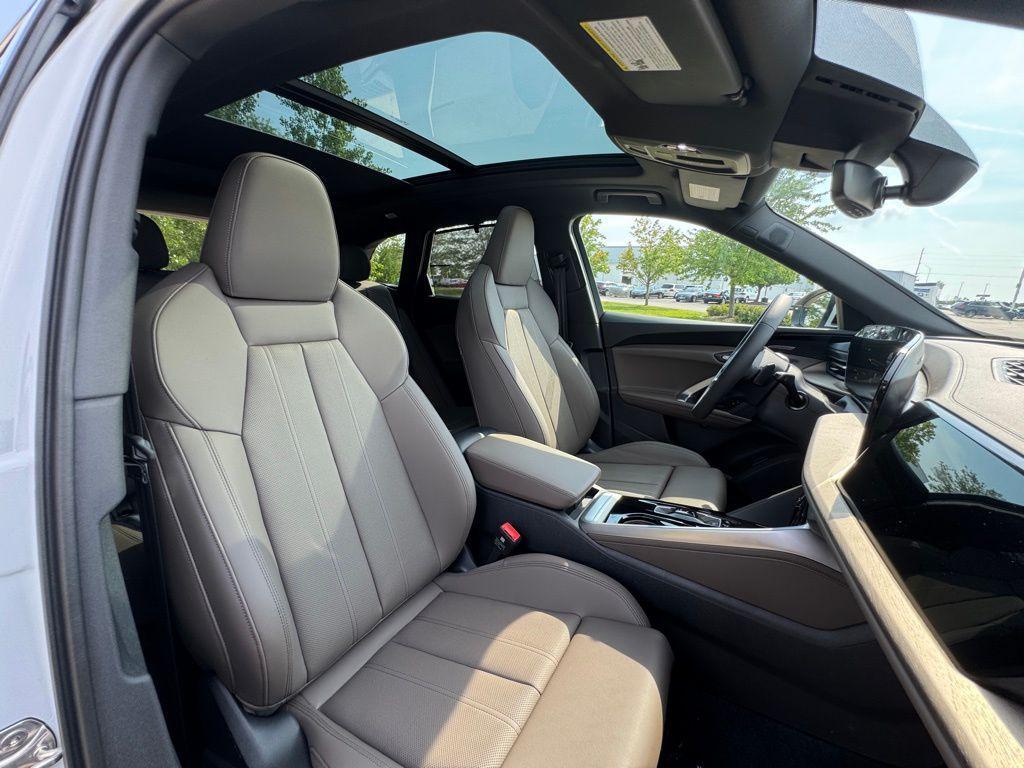 new 2025 Audi Q5 car, priced at $61,758