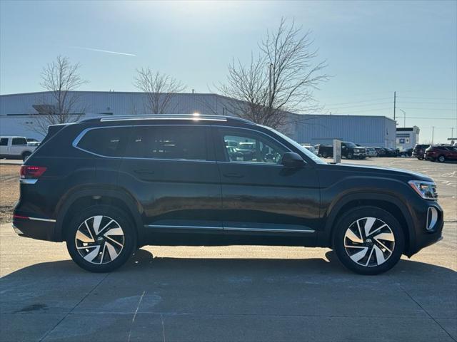 new 2025 Volkswagen Atlas car, priced at $49,684