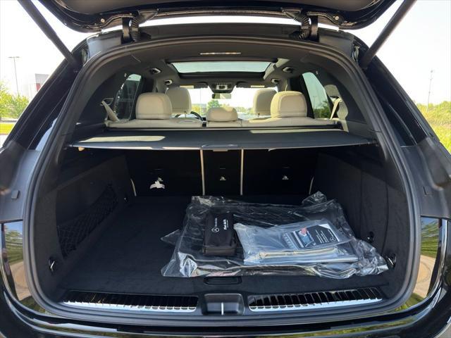 new 2025 Mercedes-Benz GLE 450 car, priced at $79,713