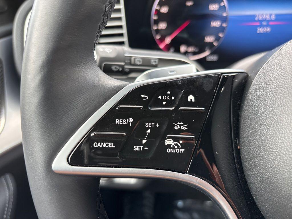 new 2025 Mercedes-Benz GLE 450 car, priced at $86,098