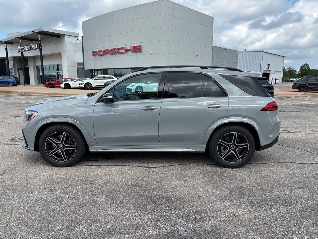 new 2025 Mercedes-Benz GLE 450 car, priced at $86,098