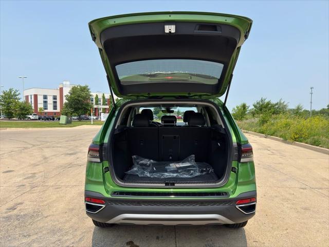 new 2025 Volkswagen Taos car, priced at $32,911