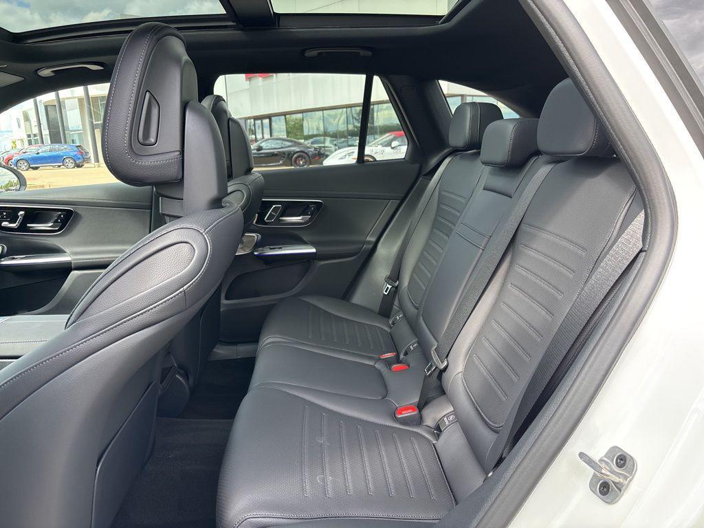 new 2025 Mercedes-Benz GLC 350e car, priced at $73,578