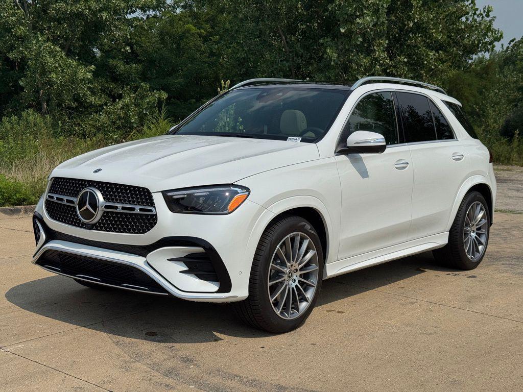 new 2025 Mercedes-Benz GLE 450 car, priced at $86,098