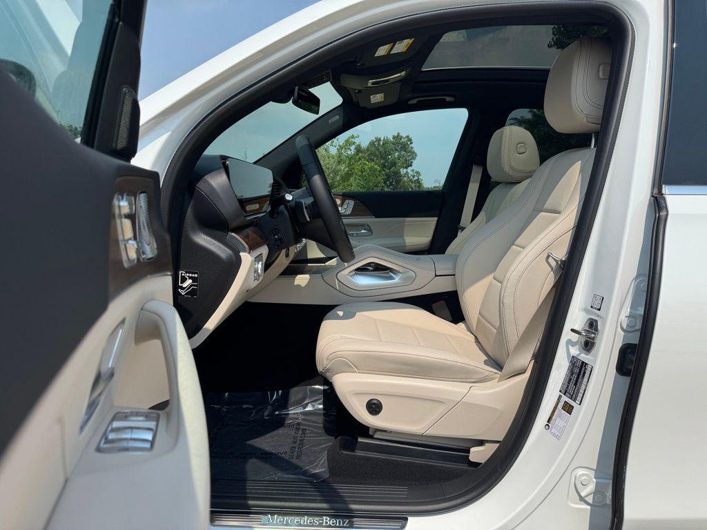 new 2025 Mercedes-Benz GLE 450 car, priced at $86,098
