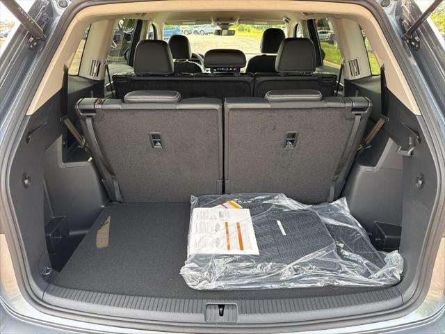 new 2025 Volkswagen Atlas car, priced at $40,699