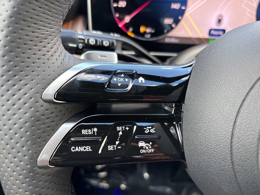 new 2025 Mercedes-Benz GLC 350e car, priced at $74,413