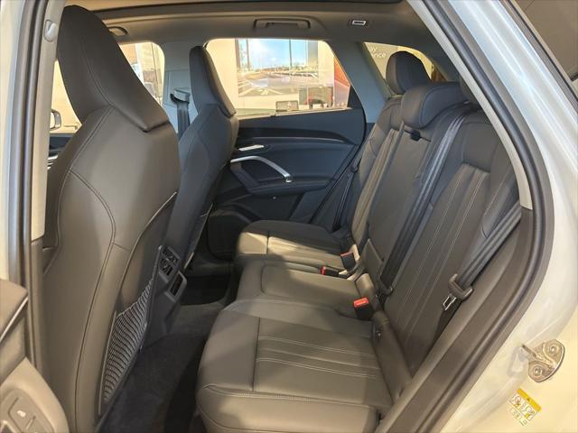 new 2025 Audi Q5 car, priced at $61,668