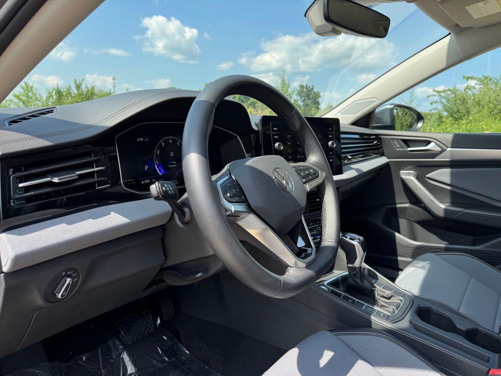used 2025 Volkswagen Jetta car, priced at $24,052