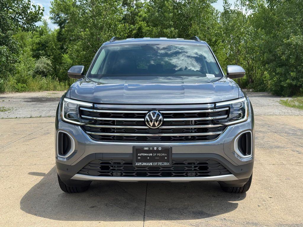new 2025 Volkswagen Atlas car, priced at $42,841