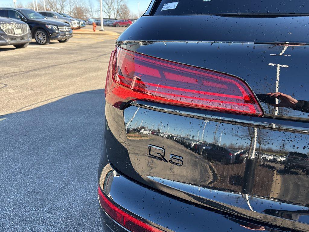 new 2025 Audi Q5 car, priced at $66,593