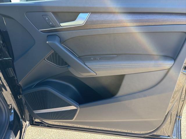 new 2025 Audi Q5 car, priced at $66,593