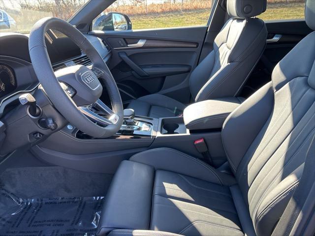 new 2025 Audi Q5 car, priced at $66,593