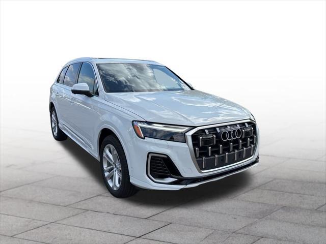 new 2025 Audi Q7 car, priced at $75,800