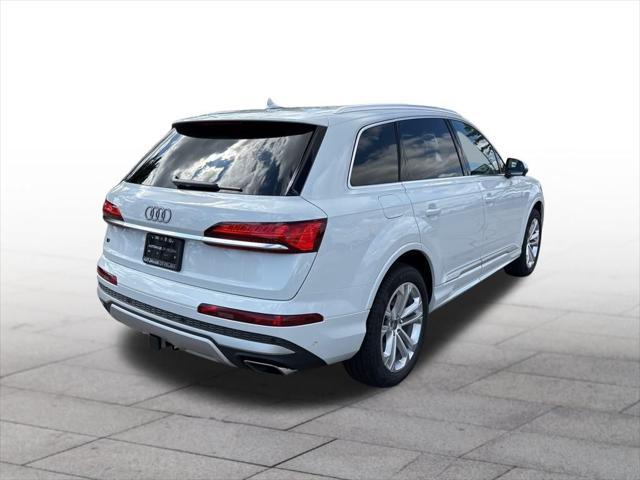 new 2025 Audi Q7 car, priced at $75,800