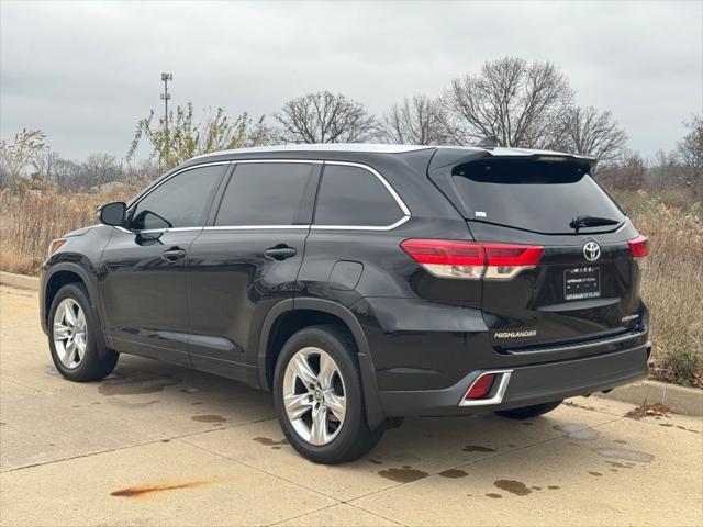 used 2018 Toyota Highlander car, priced at $23,652