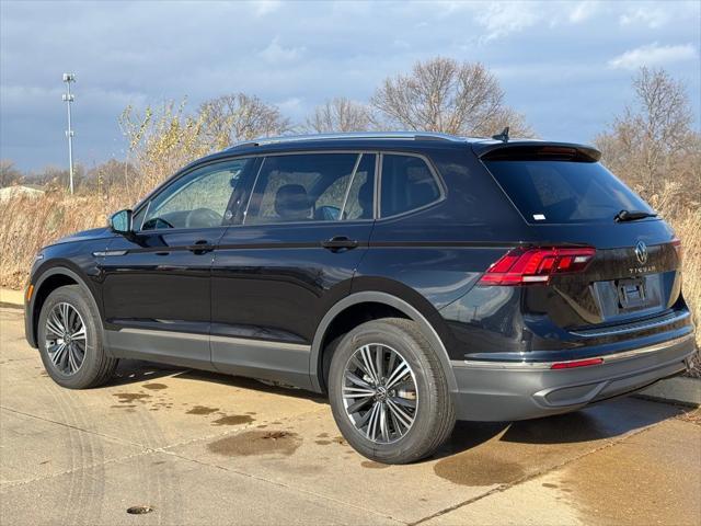 new 2024 Volkswagen Tiguan car, priced at $31,238