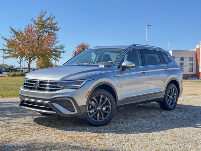 new 2024 Volkswagen Tiguan car, priced at $35,402