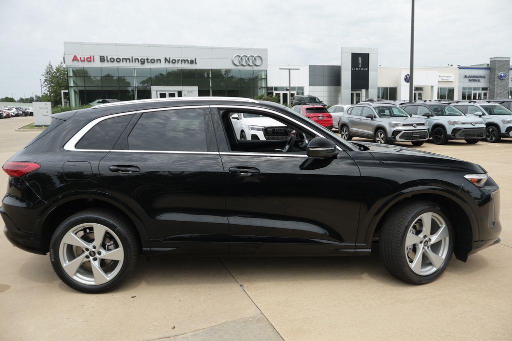 new 2025 Audi Q5 car, priced at $58,701