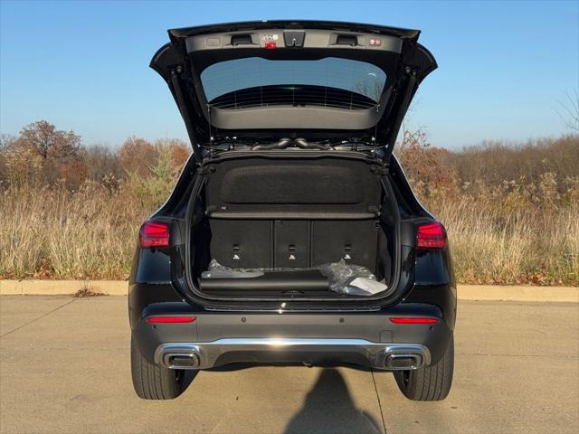 new 2025 Mercedes-Benz GLA 250 car, priced at $48,670