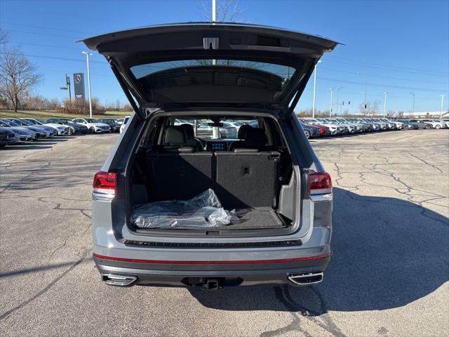 new 2025 Volkswagen Atlas car, priced at $49,944