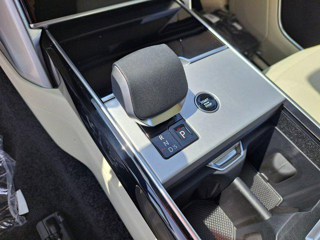 new 2025 Land Rover Range Rover car
