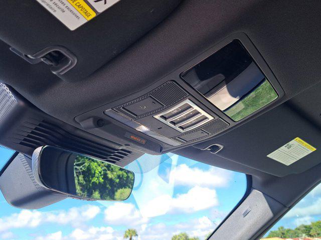 used 2022 Land Rover Discovery car, priced at $33,997