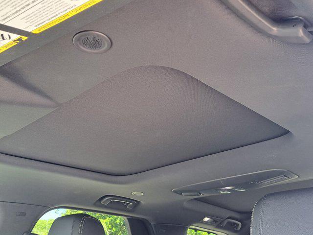 used 2022 Land Rover Discovery car, priced at $33,997