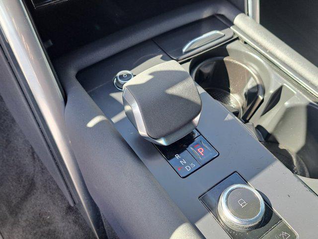 used 2022 Land Rover Discovery car, priced at $33,997