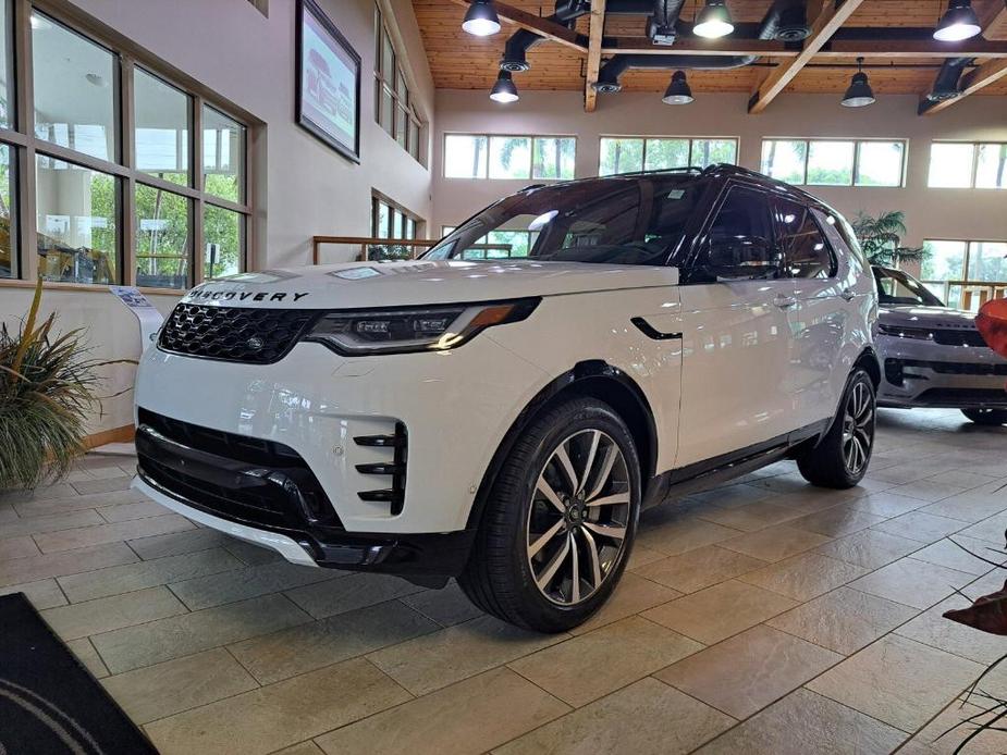 new 2024 Land Rover Discovery car, priced at $76,108