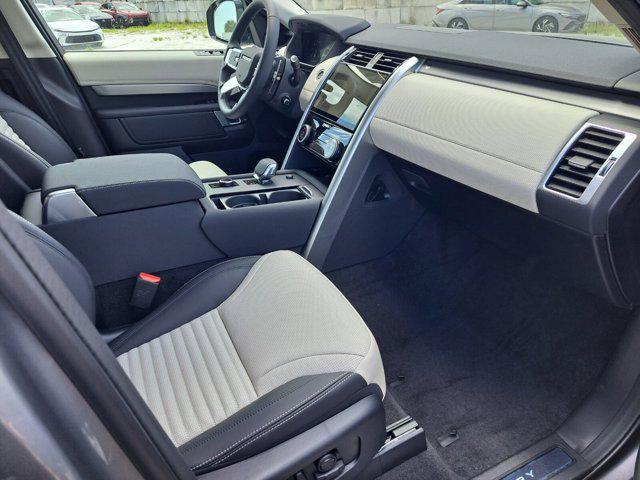 new 2025 Land Rover Discovery car, priced at $80,228