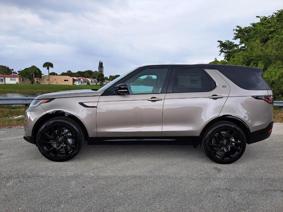 new 2024 Land Rover Discovery car, priced at $70,373
