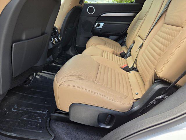 new 2025 Land Rover Discovery car, priced at $79,263