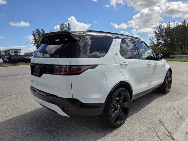 new 2025 Land Rover Discovery car, priced at $79,263